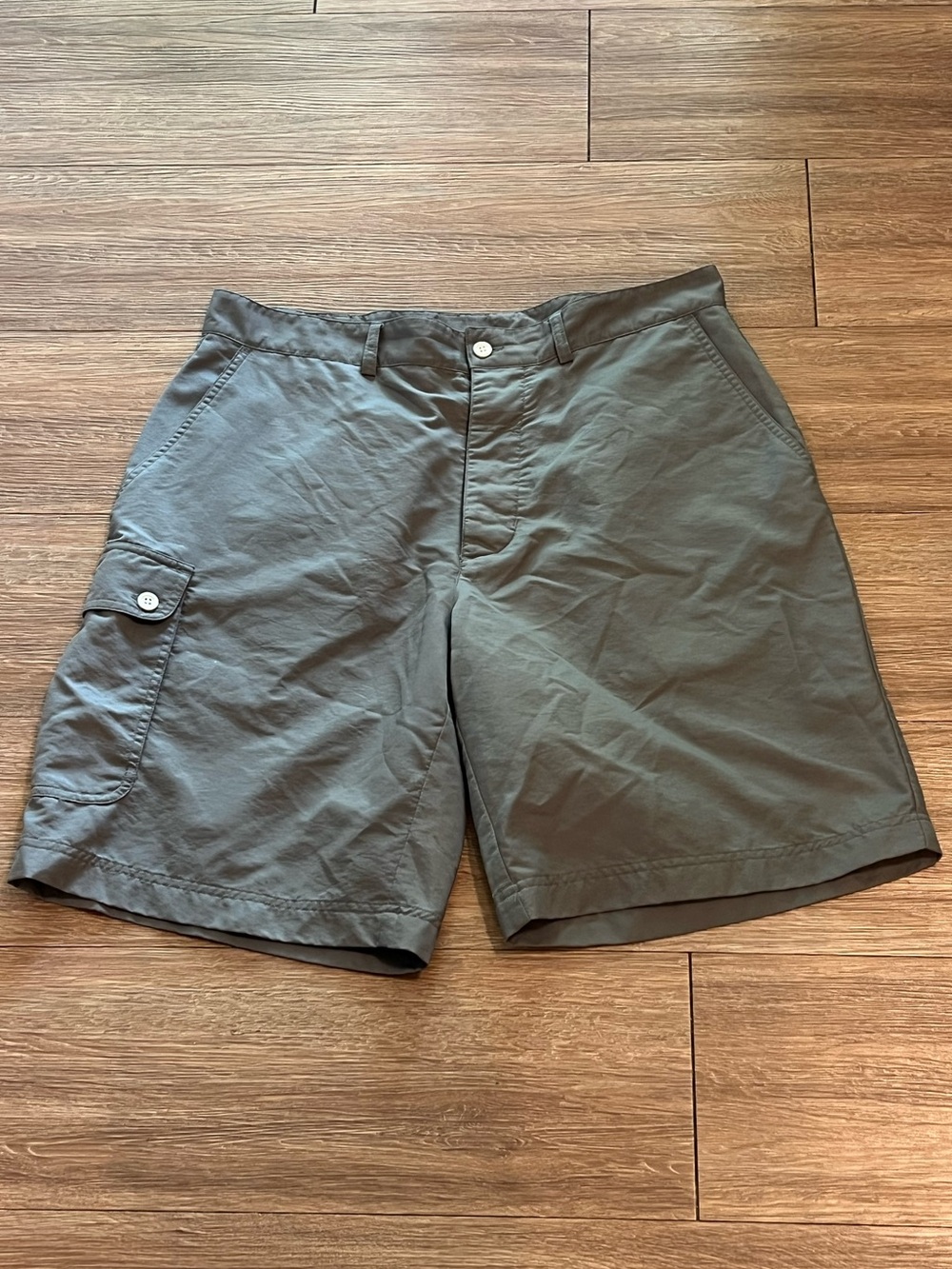 Nike Men's Olive Cargo Shorts
